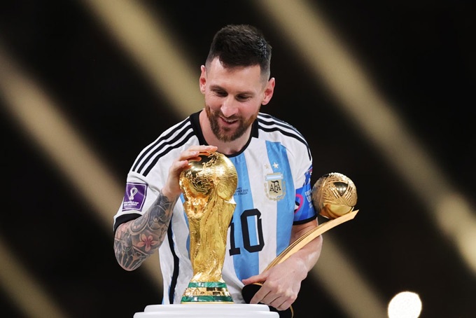 Lionel Messi – Thiên tài khiêm nhường viết lại định nghĩa của bóng đá hiện đại