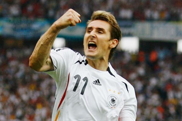 Top 6 chân sút ghi bàn nhiều nhất lịch sử World Cup