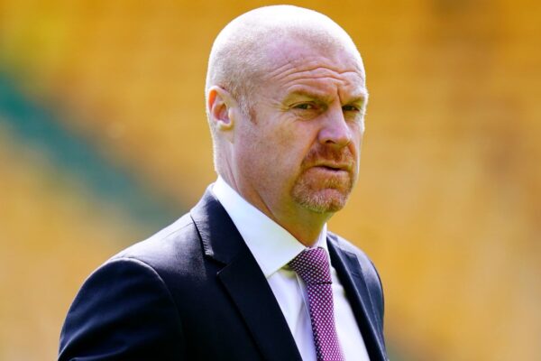 Huấn luyện viên Sean Dyche